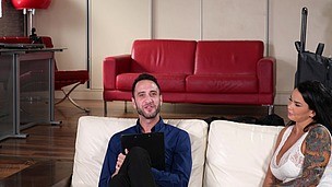 Prize Competition turned to Hardcore Foursome for Chloe Lamour and Zlata Shine GP2101 small screenshot