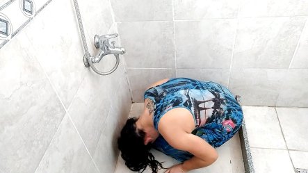 My Stepfather S Pee Bath and 6 Liter Fibroids!! small screenshot