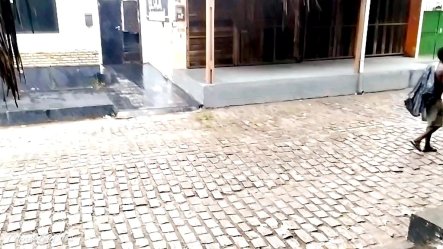 Drinking Piss In the Streets Of Natal Rio Grande Do Norte, Brazil small screenshot