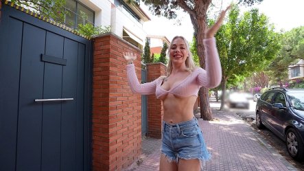 Angie Loves Public Anal small screenshot