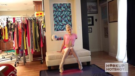 Bts - Blonde Cutie Pie Jessie Saint Hooks up With Bryan Gozzling! small screenshot