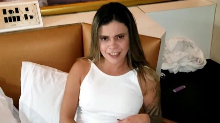 Ela Sempre Me Lembra Uma Vizinha Que Eu Tive small screenshot